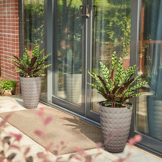 Glitzhome® 19.7" Eco-Friendly Oversized Faux Ceramic Pot Planters
